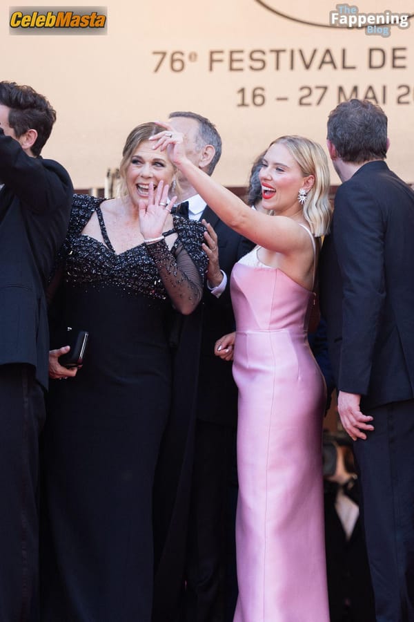 Scarlett Johansson Look at the Cannes Red Carpet photo 42