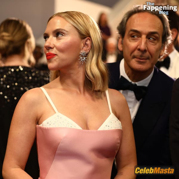 Scarlett Johansson Look at the Cannes Red Carpet photo 43