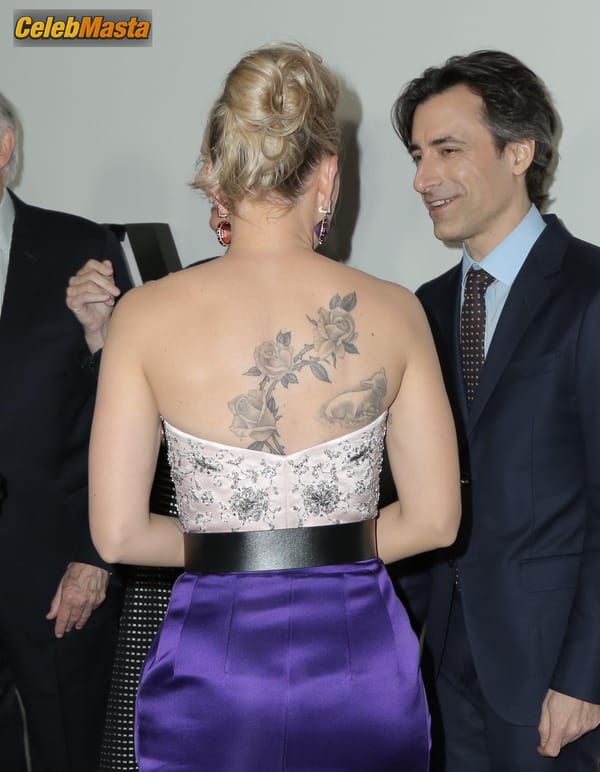 Scarlett Johansson at the Premiere of Netflix’s ‘Marriage Story’ at DGA in Los Angeles, California photo 50