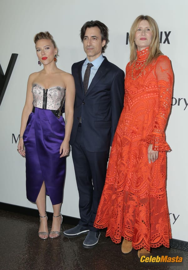 Scarlett Johansson at the Premiere of Netflix’s ‘Marriage Story’ at DGA in Los Angeles, California photo 51