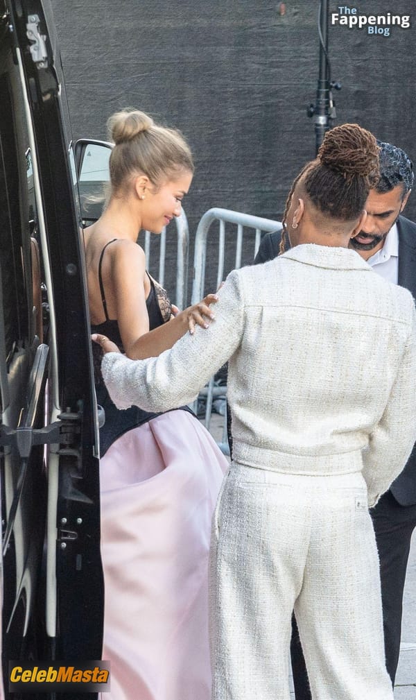 Zendaya in Vera Wang at the Challengers Premiere, LA photo 7