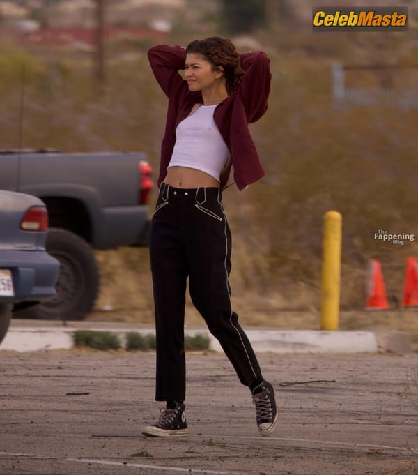 Zendaya Pokies on Euphoria Set in Palmdale photo 19