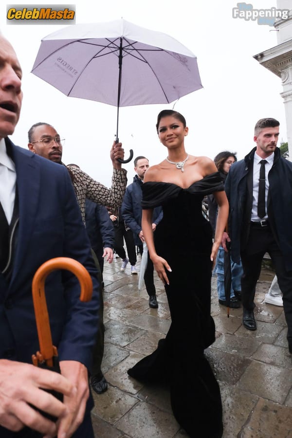 Zendaya Cleavage at Bulgari’s Venetian Party photo 31
