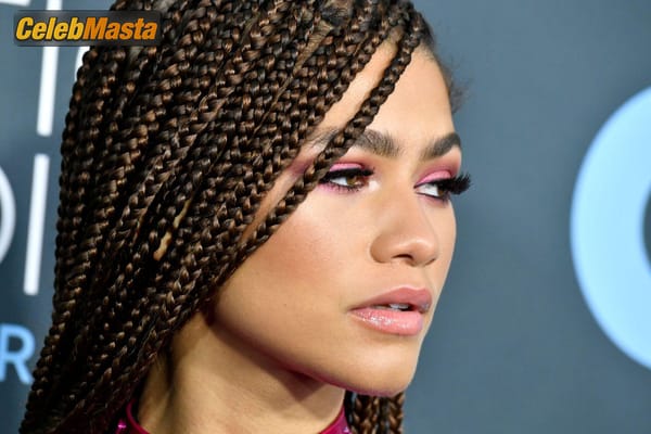 Zendaya Boob Cast at the 25th Annual Critics’ Choice Awards, Santa Monica photo 15