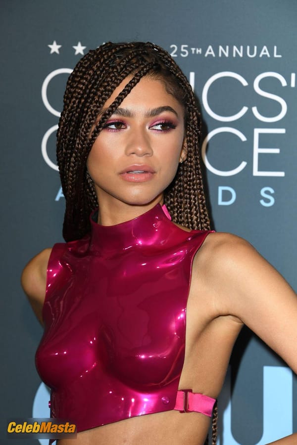 Zendaya Boob Cast at the 25th Annual Critics’ Choice Awards, Santa Monica photo 54