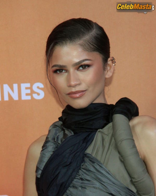 Zendaya at the Dune: Part Two Photocall, Mexico City photo 59