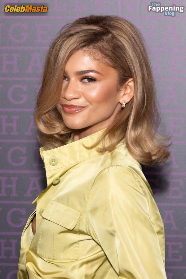 Zendaya at the Challengers Photocall, Paris photo 30