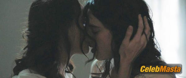 Margaret Qualley And Rebecca Dayan’s Lesbian Kiss U2013 Novitiate Pics & Video photo 13