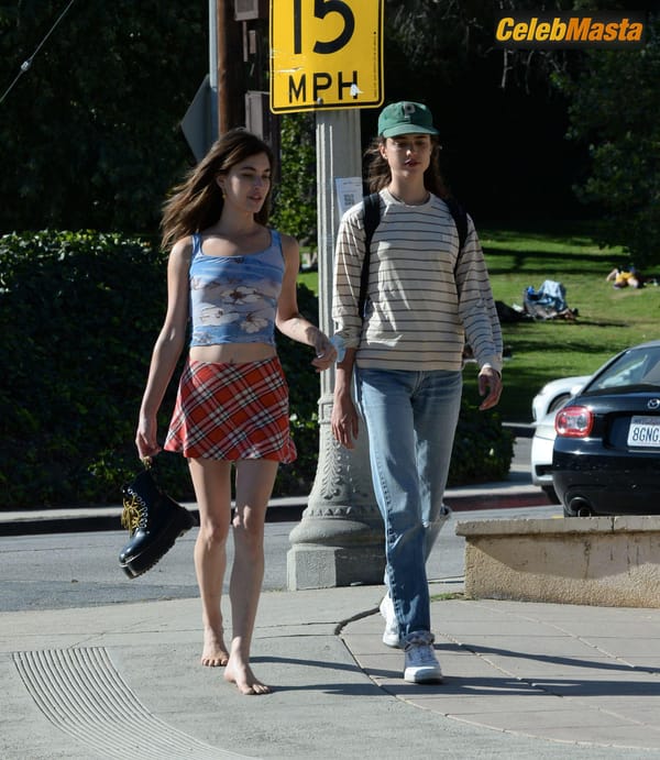Rainey Qualley Braless Showing Tits at Silverlake in Los Angeles photo 5