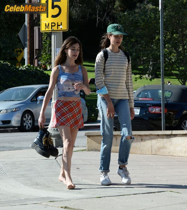Rainey Qualley Braless Showing Tits at Silverlake in Los Angeles photo 16