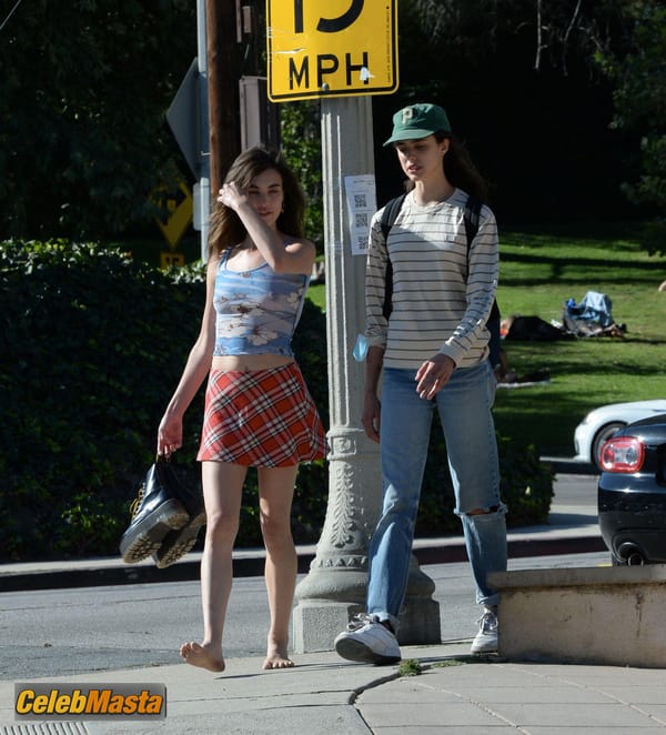 Rainey Qualley Braless Showing Tits at Silverlake in Los Angeles photo 22
