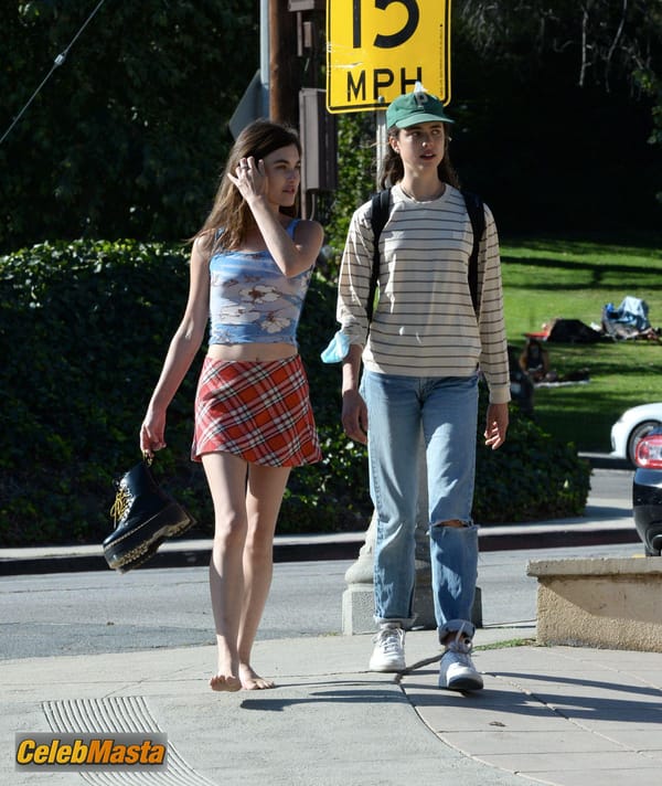 Rainey Qualley Braless Showing Tits at Silverlake in Los Angeles photo 28