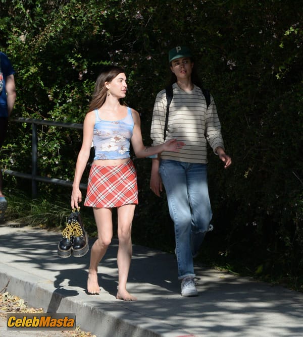 Rainey Qualley Braless Showing Tits at Silverlake in Los Angeles photo 30