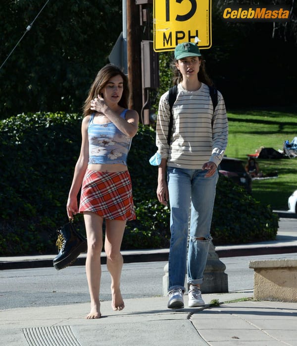 Rainey Qualley Braless Showing Tits at Silverlake in Los Angeles photo 32