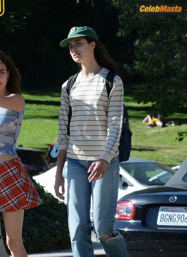 Rainey Qualley Braless Showing Tits at Silverlake in Los Angeles photo 39