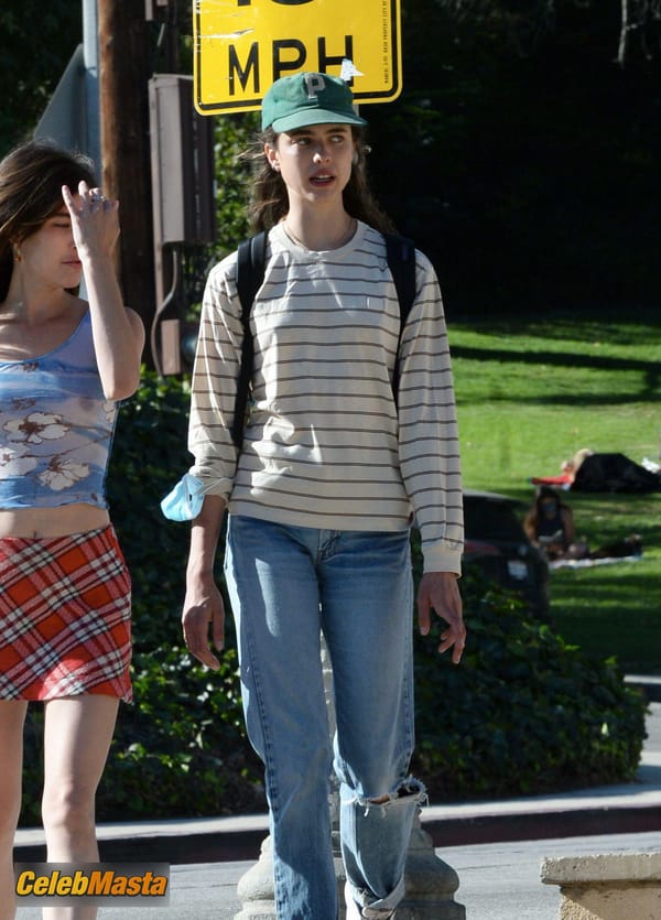 Rainey Qualley Braless Showing Tits at Silverlake in Los Angeles photo 47