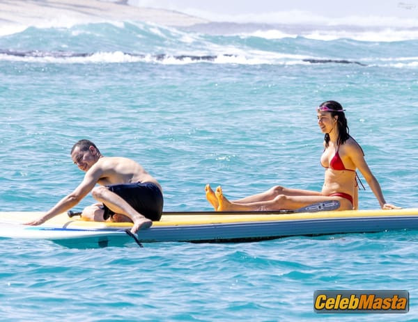 Margaret Qualley Bikini With Jack Antonoff in Hawaii photo 8