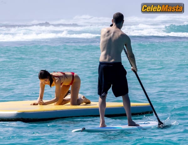 Margaret Qualley Bikini With Jack Antonoff in Hawaii photo 29