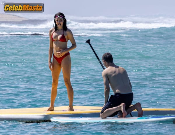 Margaret Qualley Bikini With Jack Antonoff in Hawaii photo 43