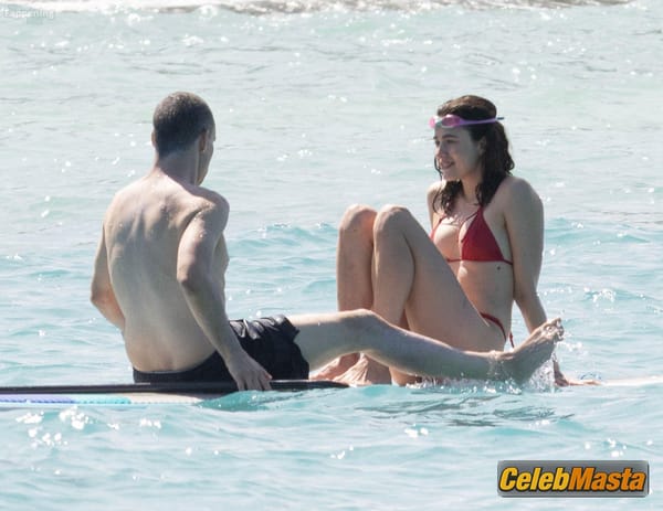 Margaret Qualley Bikini With Jack Antonoff in Hawaii photo 48