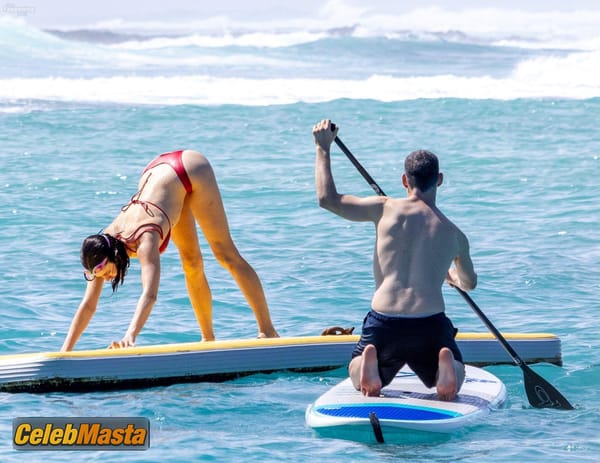 Margaret Qualley Bikini With Jack Antonoff in Hawaii photo 58