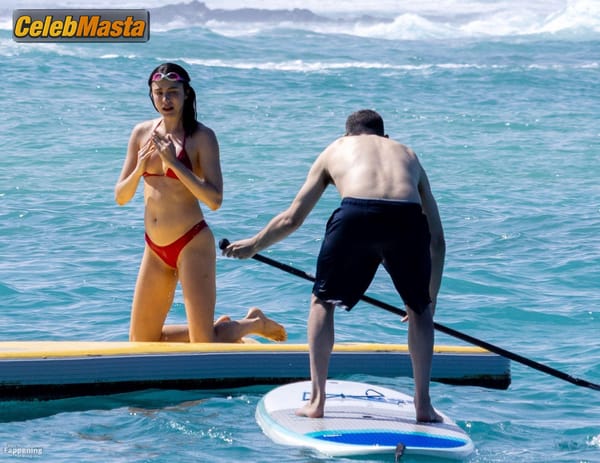 Margaret Qualley Bikini With Jack Antonoff in Hawaii photo 60