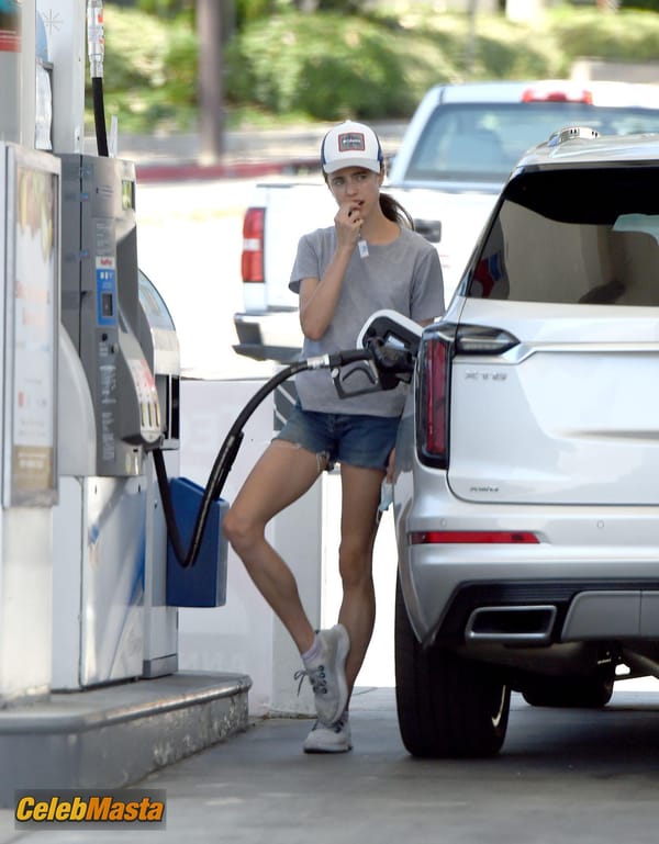 Margaret Qualley fills up her tank with some gas amid the COVID-19 pandemic in Los Angeles, California photo 10