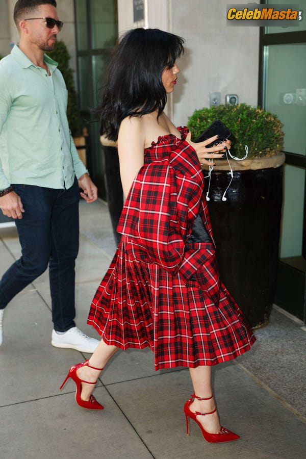 Jenna Ortega in New York City Streets photo 10