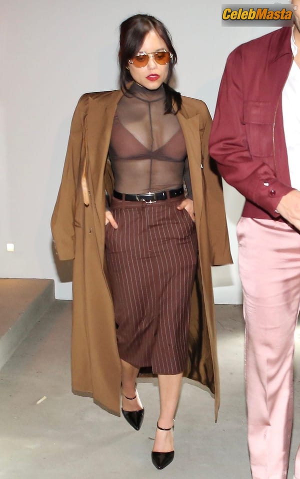 Jenna Ortega Bra at a Private Pre-Oscars Party, Beverly Hills photo 10