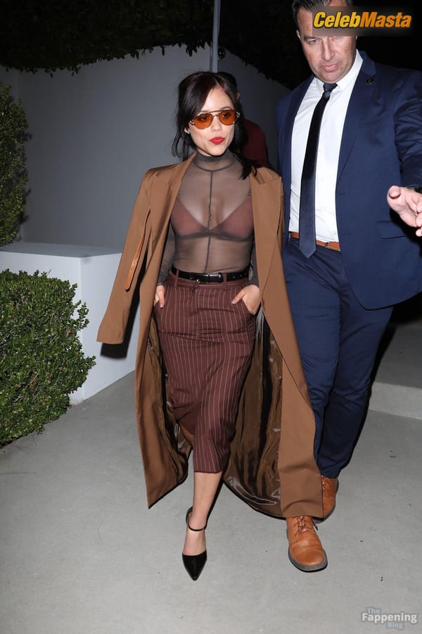 Jenna Ortega Bra at a Private Pre-Oscars Party, Beverly Hills photo 14