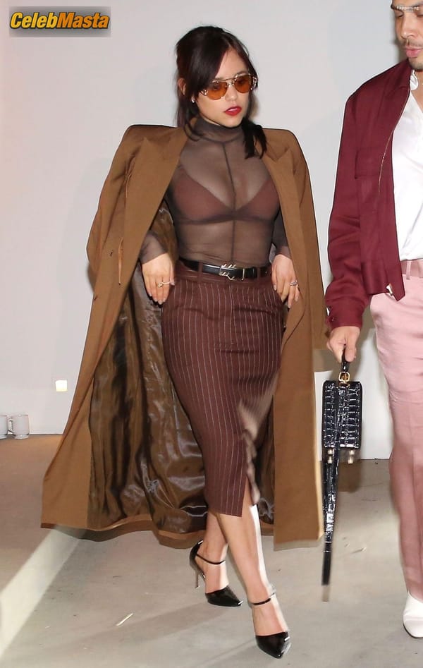 Jenna Ortega Bra at a Private Pre-Oscars Party, Beverly Hills photo 17