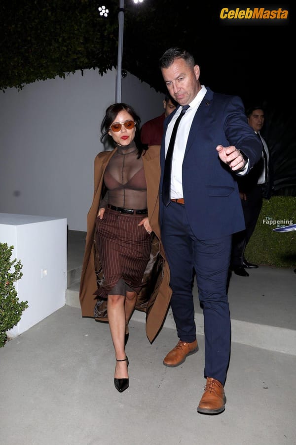 Jenna Ortega Bra at a Private Pre-Oscars Party, Beverly Hills photo 20