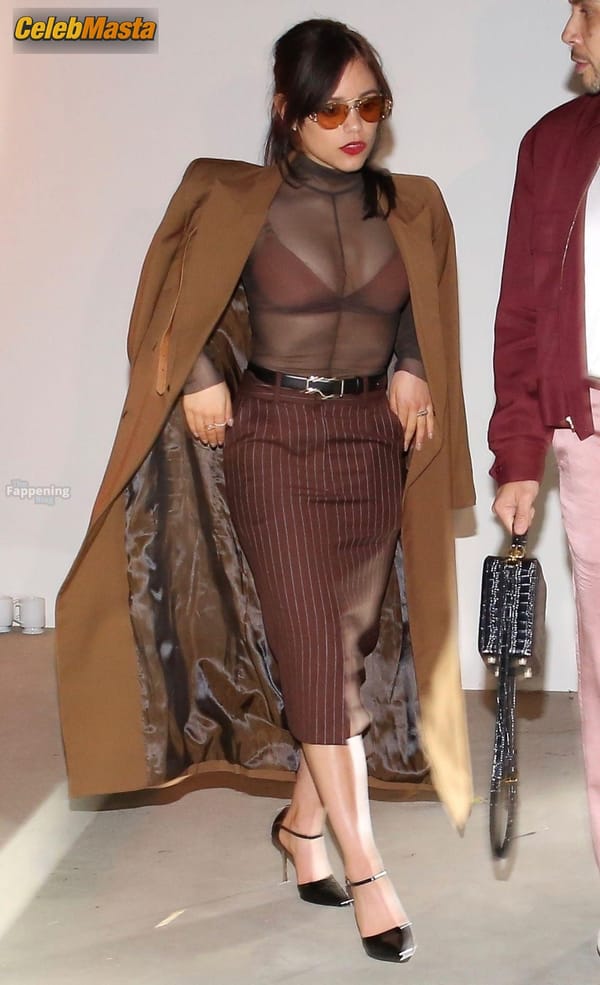 Jenna Ortega Bra at a Private Pre-Oscars Party, Beverly Hills photo 29