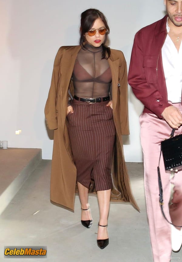 Jenna Ortega Bra at a Private Pre-Oscars Party, Beverly Hills photo 46
