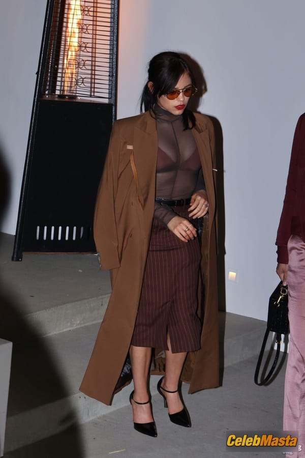 Jenna Ortega Bra at a Private Pre-Oscars Party, Beverly Hills photo 54