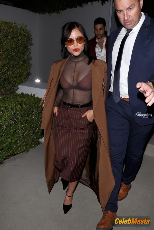 Jenna Ortega Bra at a Private Pre-Oscars Party, Beverly Hills photo 58