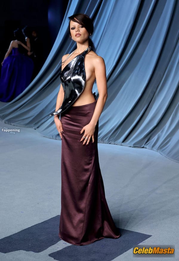 Jenna Ortega in a Backless Dress at the Academy Museum Gala, Los Angeles photo 41