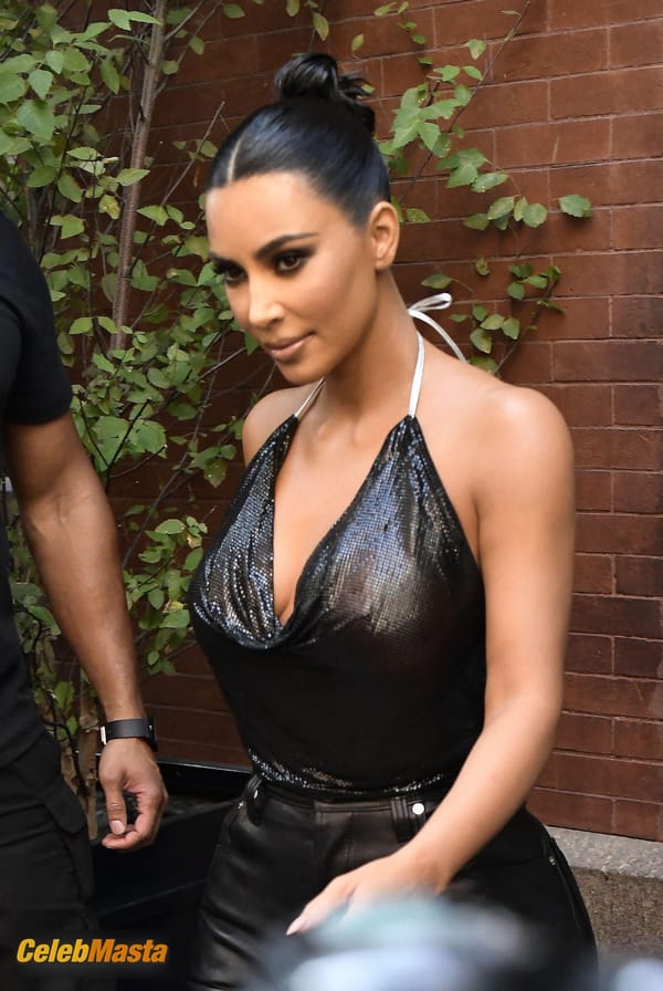 Kim Kardashian leaving the Mercer hotel dressed in leather to go to the Jimmy Fallon show in New York photo 22
