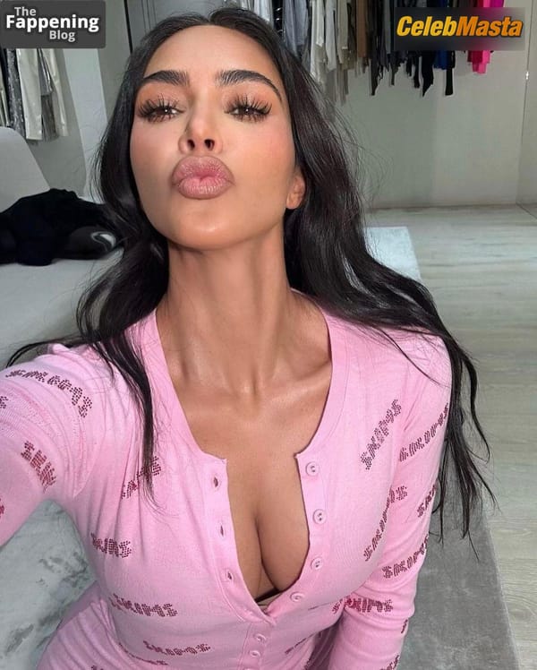Kim Kardashian Photos From the Party photo 7