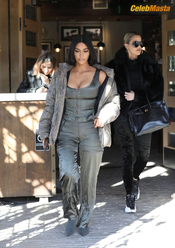 Kim Kardashian at the Grandville Restaurant in Studio City with a new shorter hairstyle photo 52