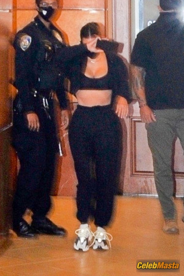 Kim Kardashian leaving a dermatologist appointment in Beverly Hills photo 28