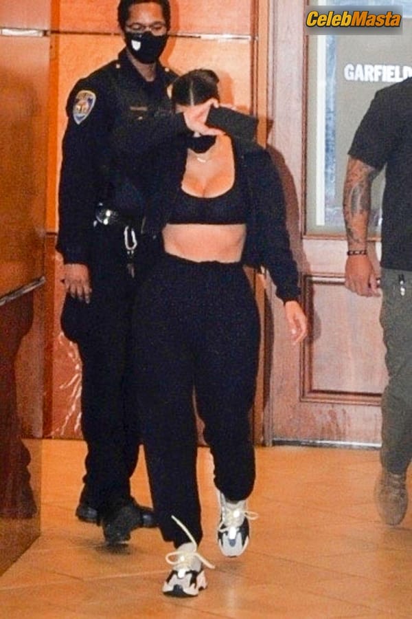 Kim Kardashian leaving a dermatologist appointment in Beverly Hills photo 39