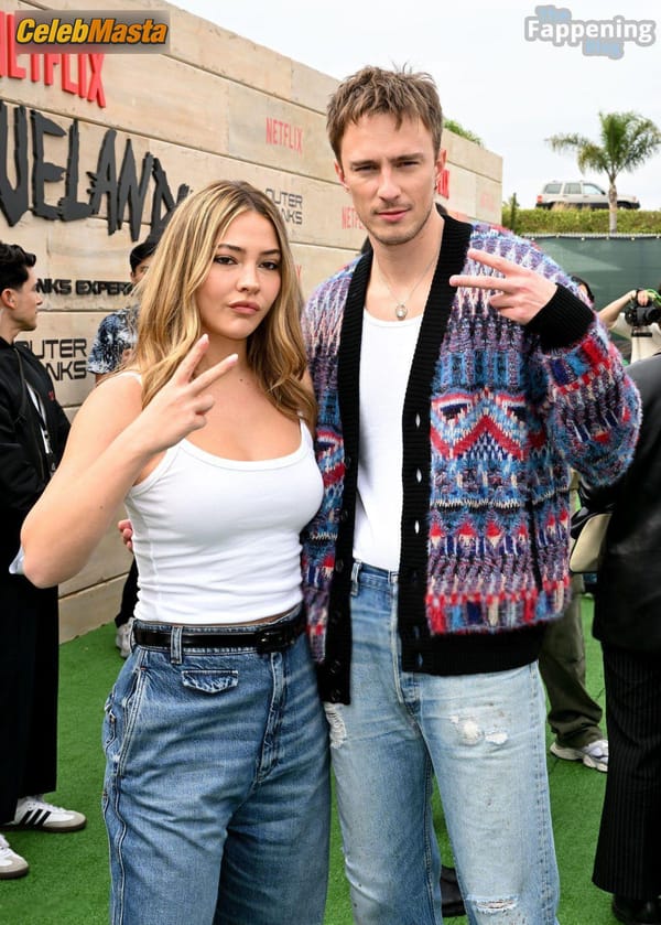 Madelyn Cline in Jeans and White Tank at Poguelandia: A Netflix Outer Banks Event, Los Angeles photo 33
