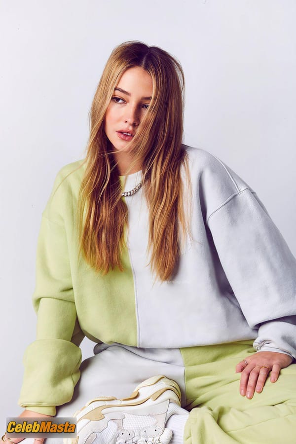Madelyn Cline Poses In Various Clothes For A Photoshoot photo 43