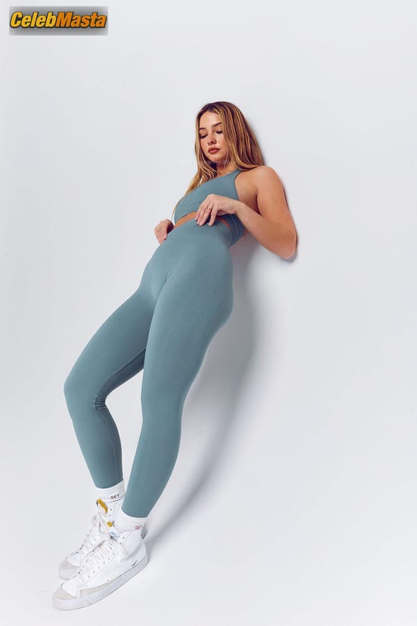 Madelyn Cline Poses In Various Clothes For A Photoshoot photo 48