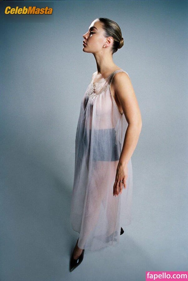 Madelyn Cline Photo Collection Part 2 photo 7