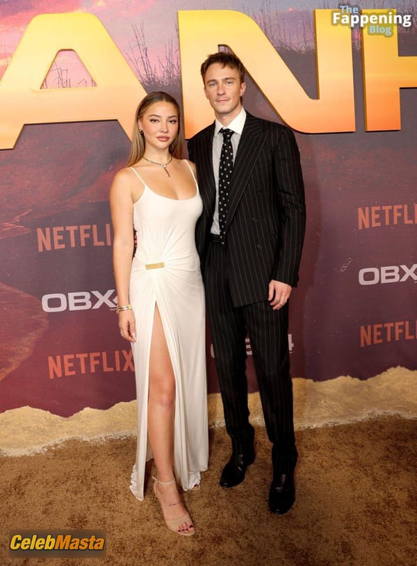 Madelyn Cline at the Outer Banks Premiere, Los Angeles photo 8