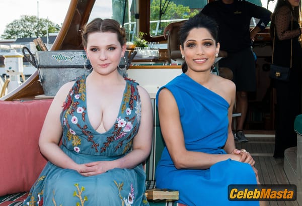 Abigail Breslin Cleavage at the 2016 Greenwich international Film Festival in Greenwich photo 10