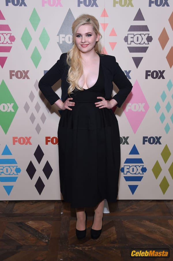 Abigail Breslin Cleavage at the FOX / FX Summer 2015 TCA Party in West Hollywood photo 7
