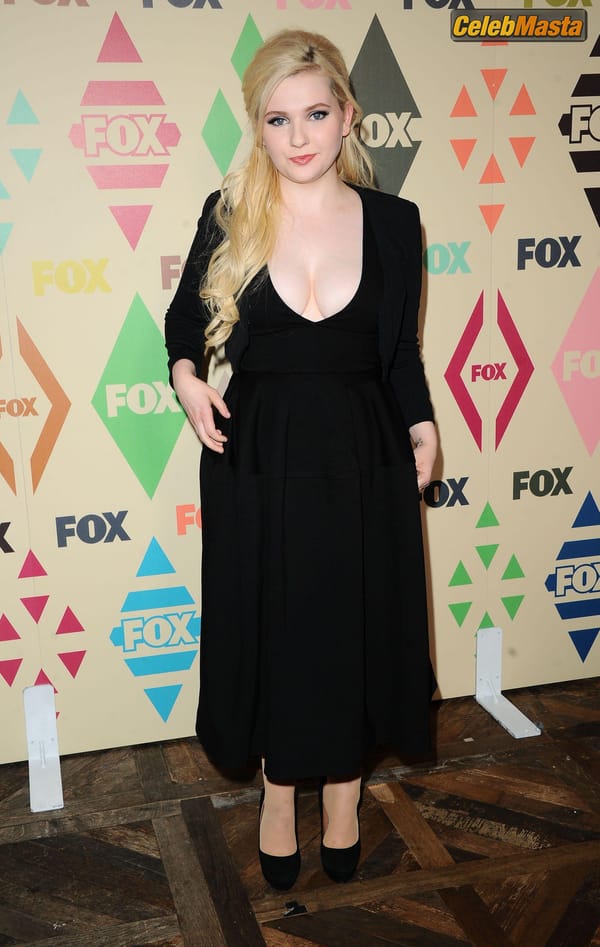 Abigail Breslin Cleavage at the FOX / FX Summer 2015 TCA Party in West Hollywood photo 40